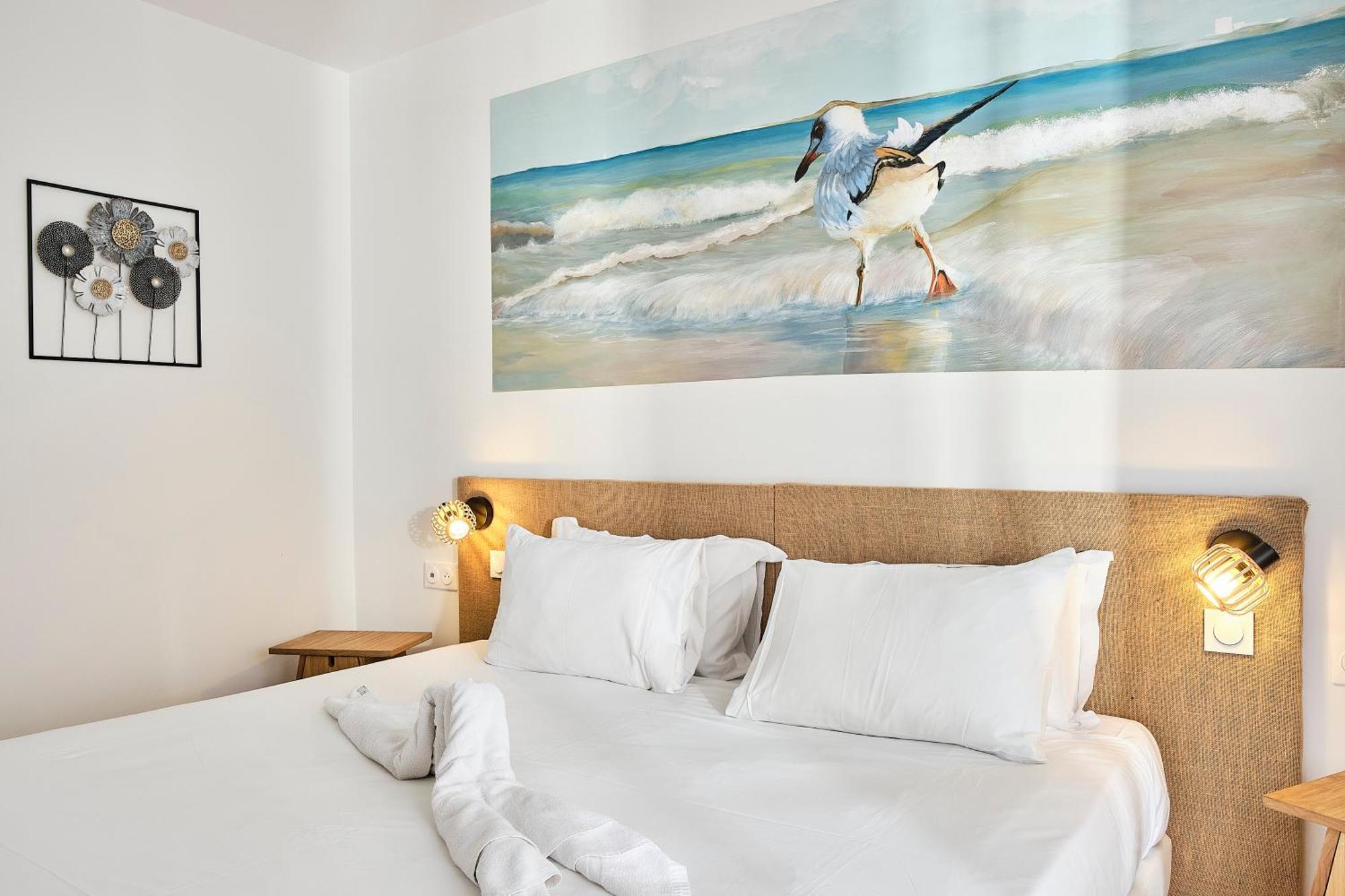 Artemia Aigues-Mortes - Hotel Avec Piscine Zewnętrze zdjęcie