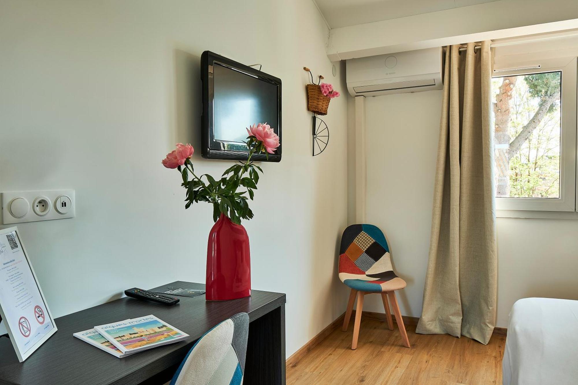 Artemia Aigues-Mortes - Hotel Avec Piscine Zewnętrze zdjęcie